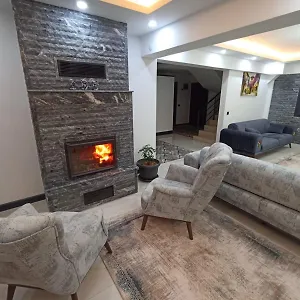Вилла Kayahan, Гёчек